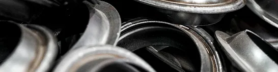 Superfici di tenuta delle flange graffiate, ammaccate o corrose