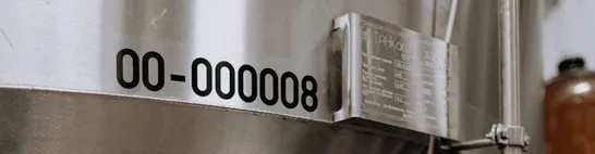 Données de plaque signalétique manquantes ou incorrectes